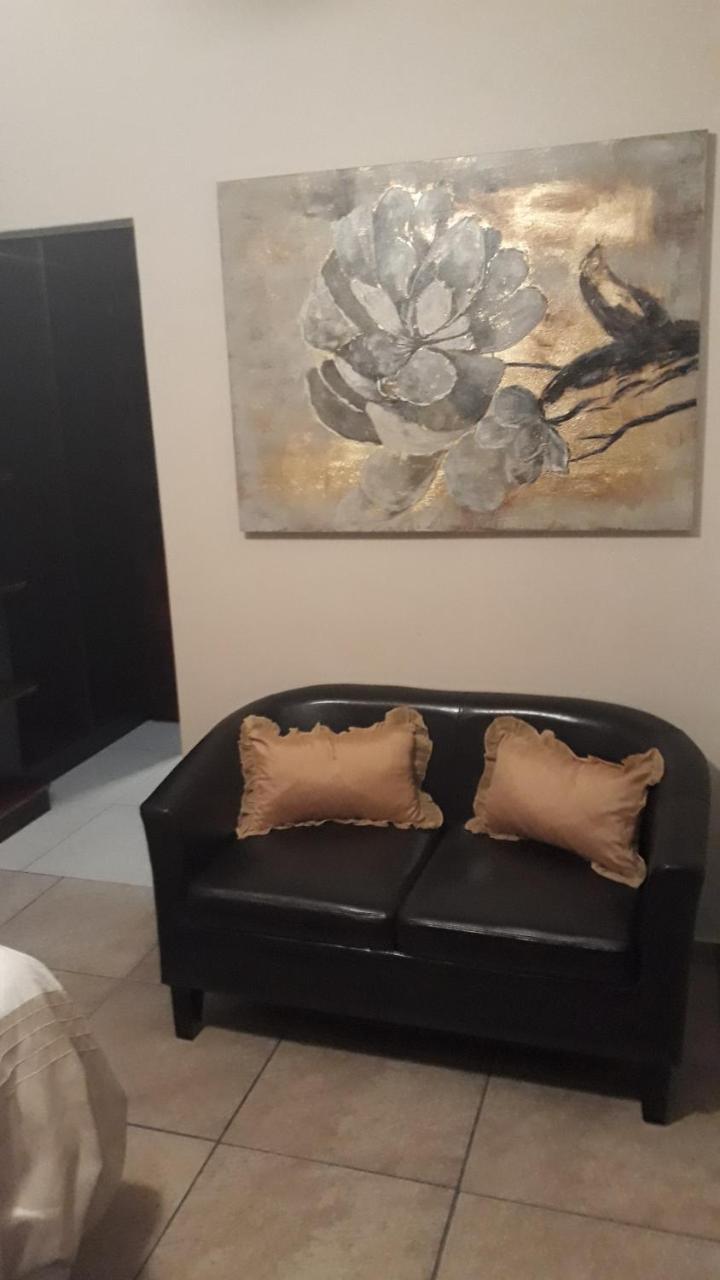 Dyna Guest House 德班 外观 照片